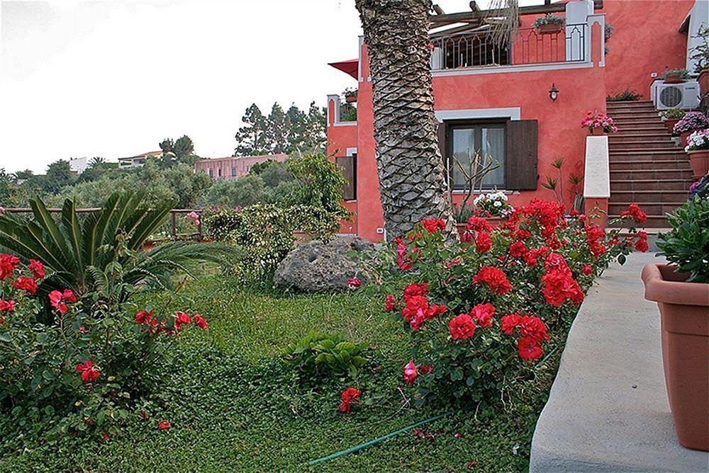 Hotel Clelia Isola di Ustica Extérieur photo