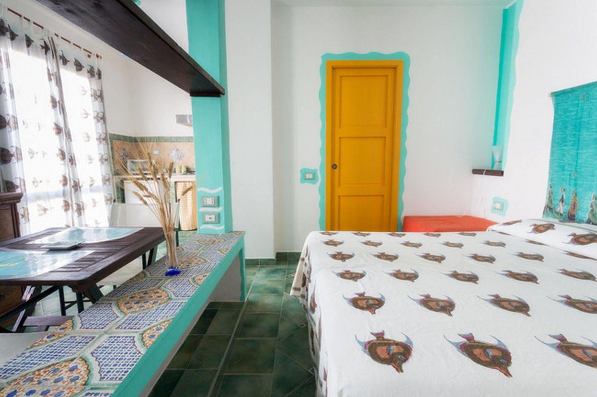 Hotel Clelia Isola di Ustica Extérieur photo