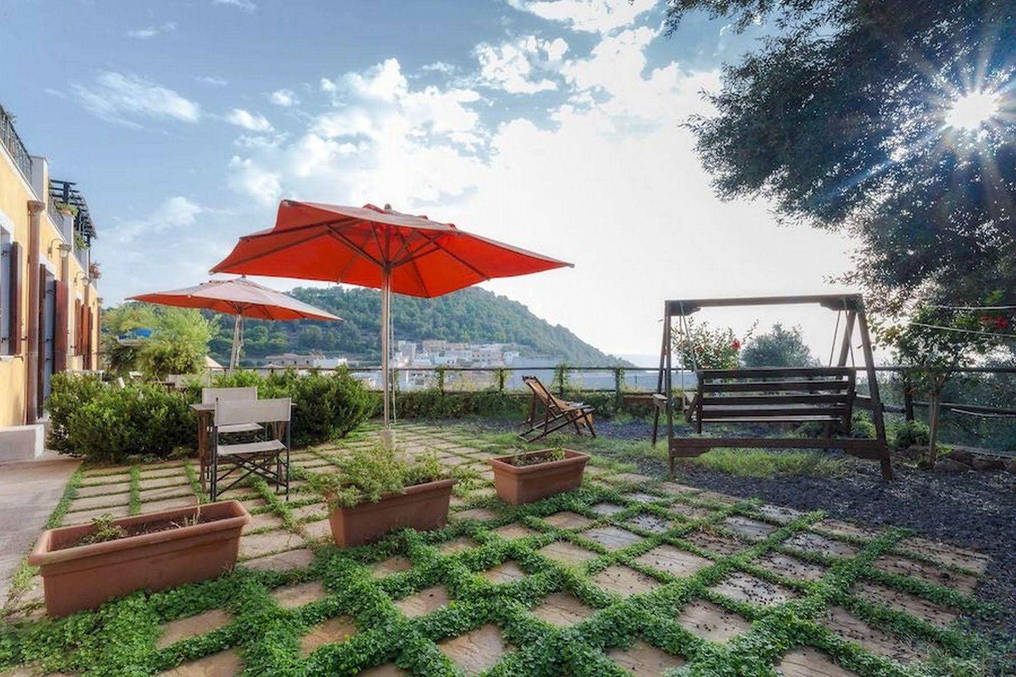 Hotel Clelia Isola di Ustica Extérieur photo